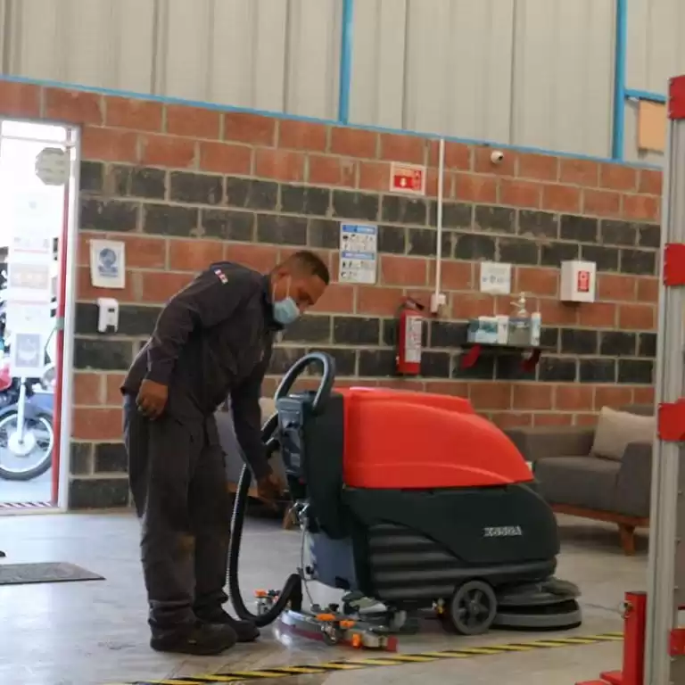 equipos de desinfeccion industrial barredora